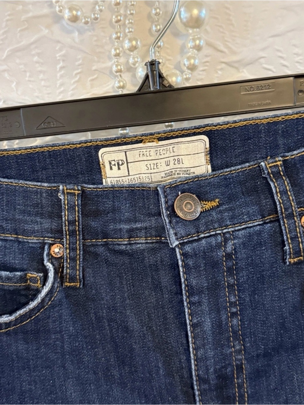 Free People 28L Dark Blue High-Rise Denim Jeans W: 14” In: 28” R: 10”